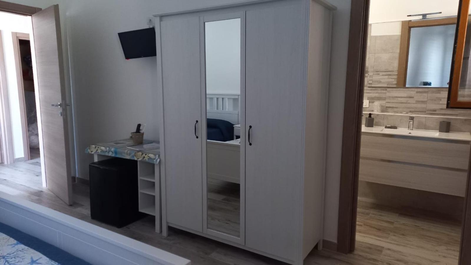 Hotel Da Patrizia Santa Teresa Gallura Zewnętrze zdjęcie