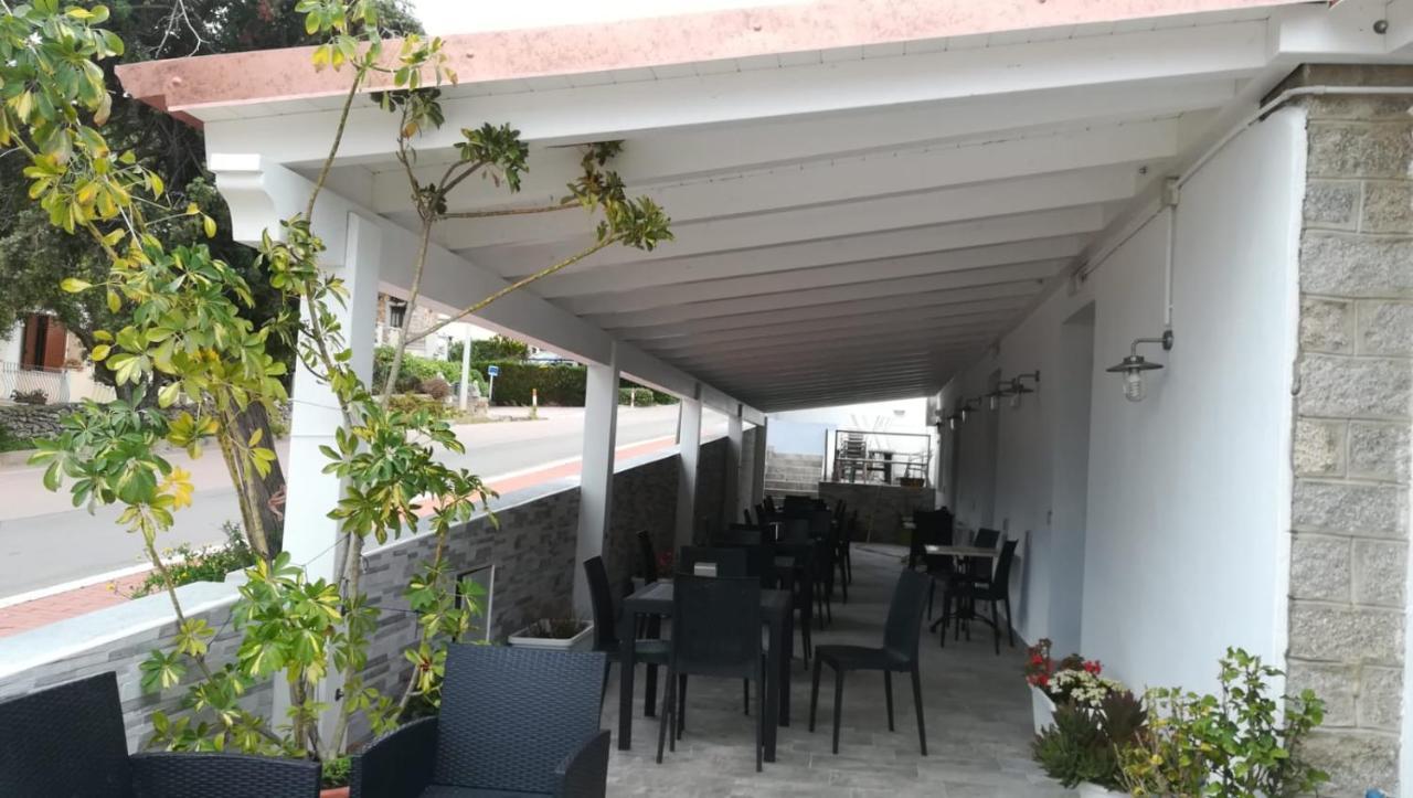 Hotel Da Patrizia Santa Teresa Gallura Zewnętrze zdjęcie